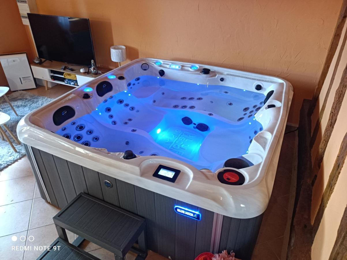 Sauna & Double Jacuzzi Interieur Et Sous Les Etoiles 1H30 Paris Ladon Exterior foto